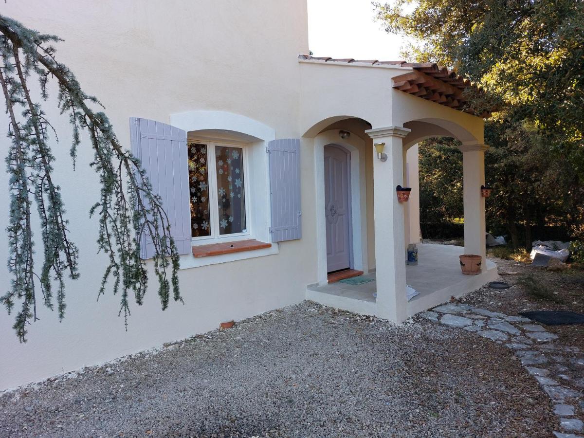 Suite 30 M2 Ideale Pour 2 Personnes Flassans-sur-Issole Exterior photo